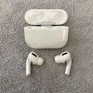 Apple AirPods Pro 1st generation